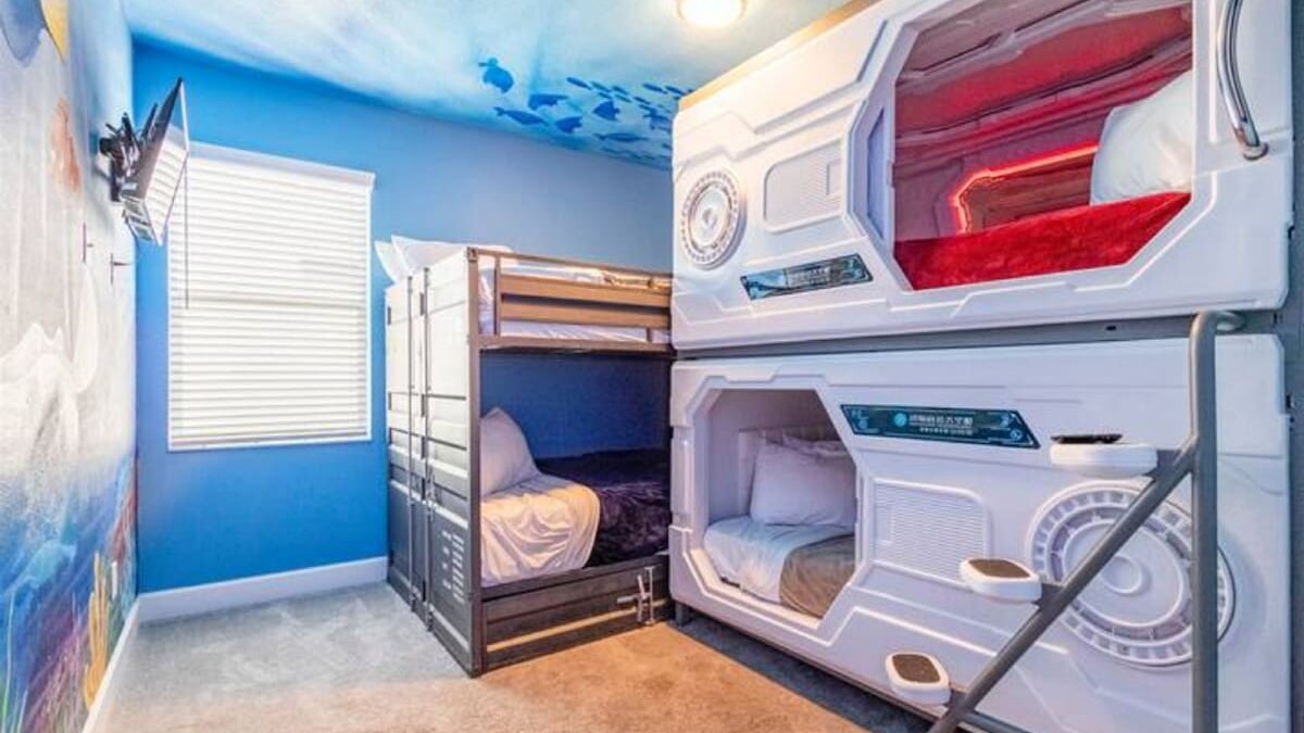 2413-As Seen On TV Wonderful World Bowling Villa (Veran - Image 40