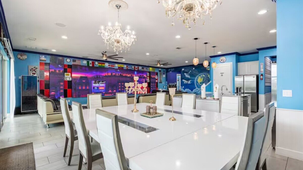 2413-As Seen On TV Wonderful World Bowling Villa (Veran - Image 57