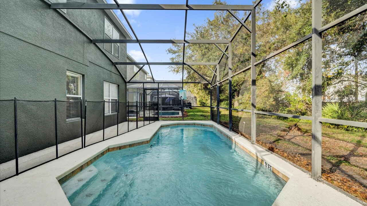 213 Luxury 4BR Home w/ Pool & Game Room - Image 37