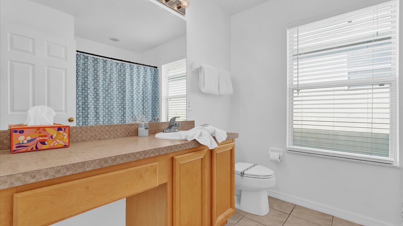 213 Luxury 4BR Home w/ Pool & Game Room - Image 44