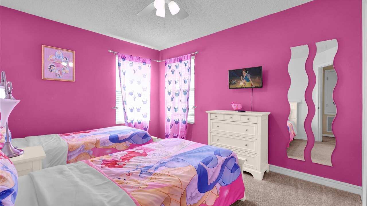 213 Luxury 4BR Home w/ Pool & Game Room - Image 49