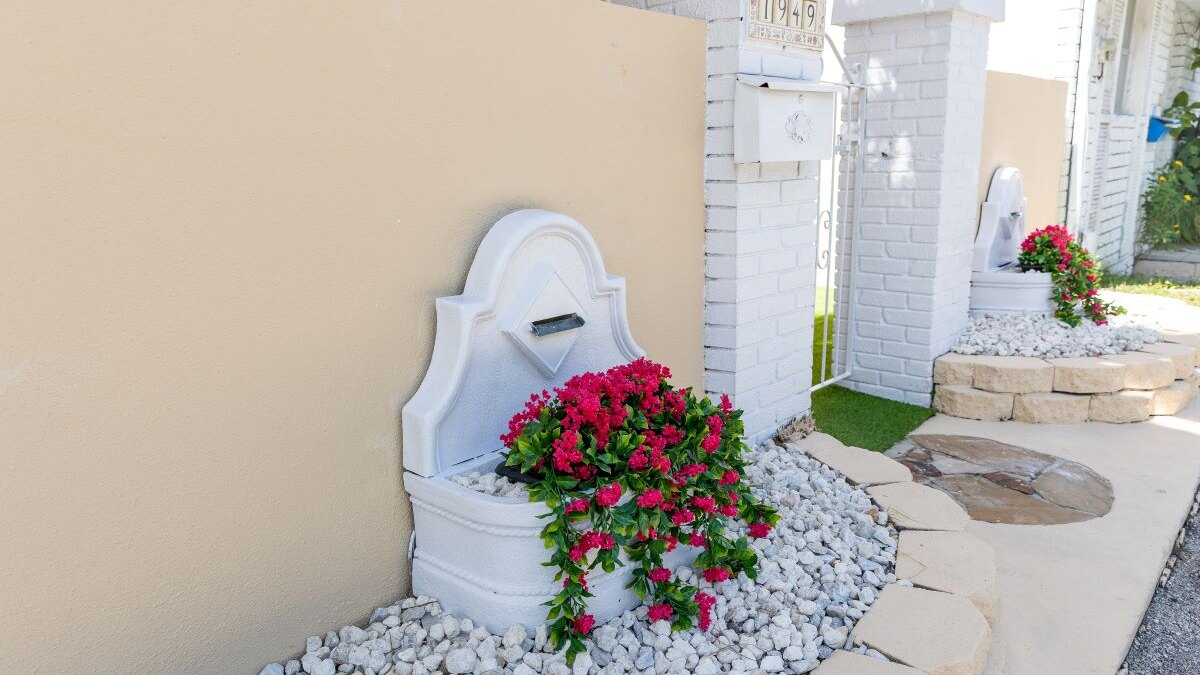 1949-Waterfront Oasis | 2BR Canal Home w/ Private Dock - Image 8