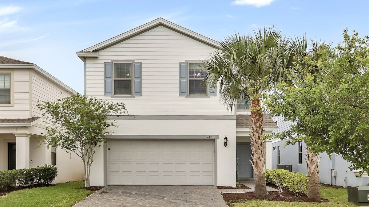 2440 One of a Kind 5bd&4ba VILLA - Image 3