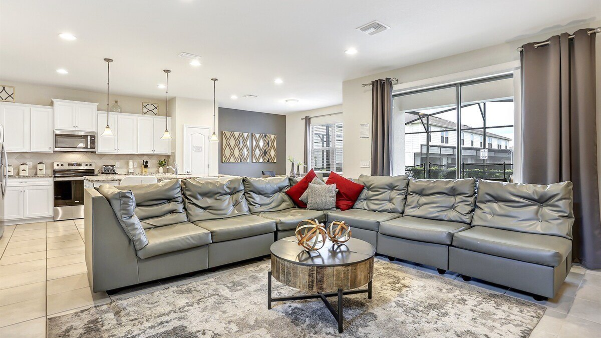 2440 One of a Kind 5bd&4ba VILLA - Image 39