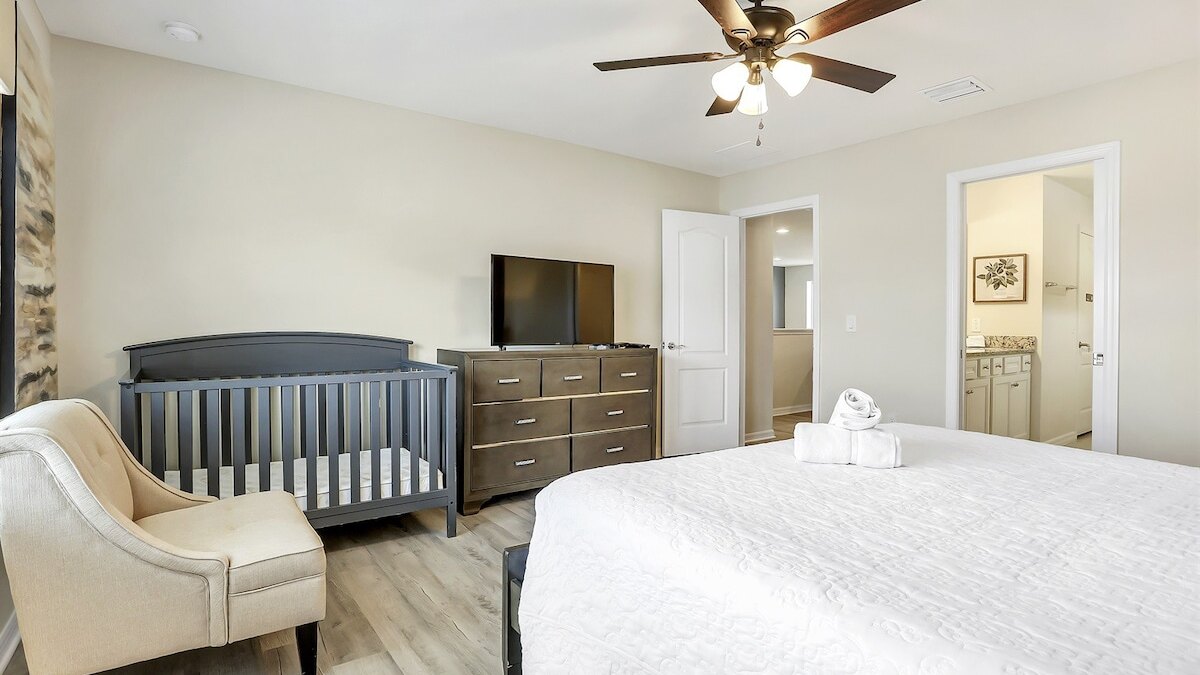 2440 One of a Kind 5bd&4ba VILLA - Image 50