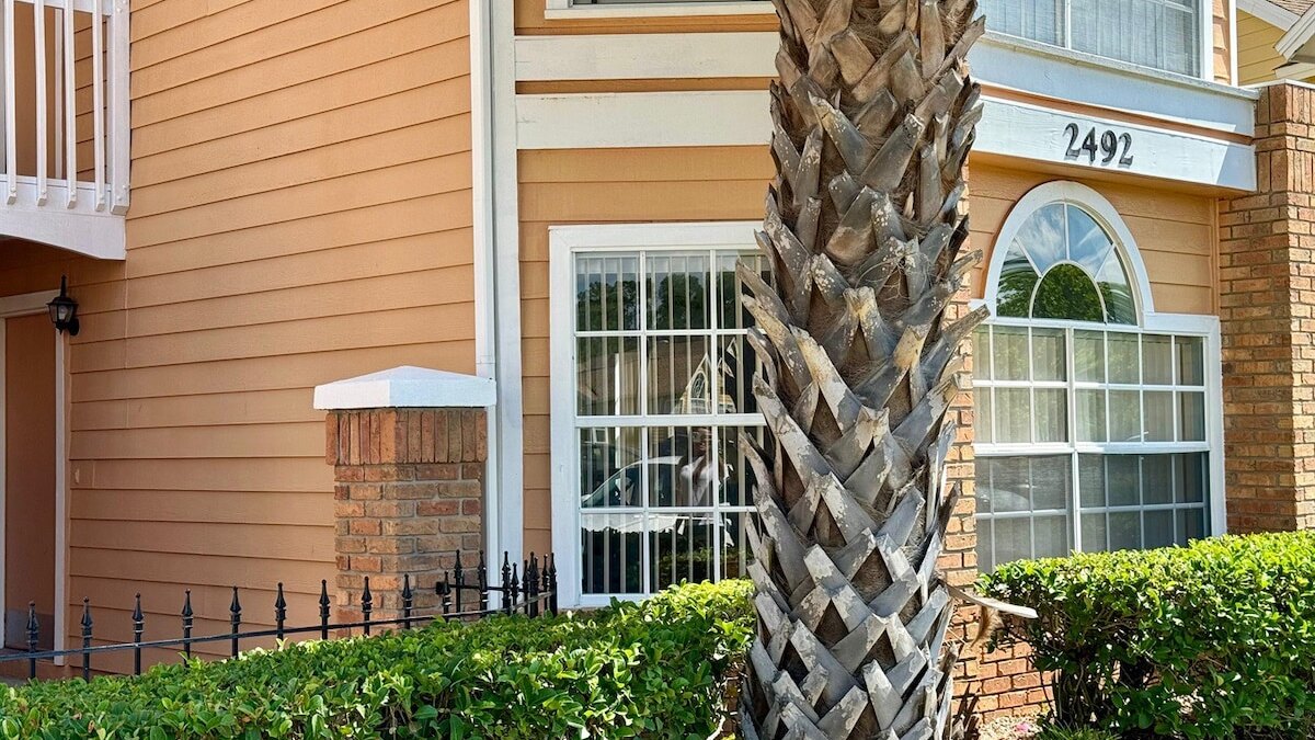 2492 Your home away from Home! - Image 3