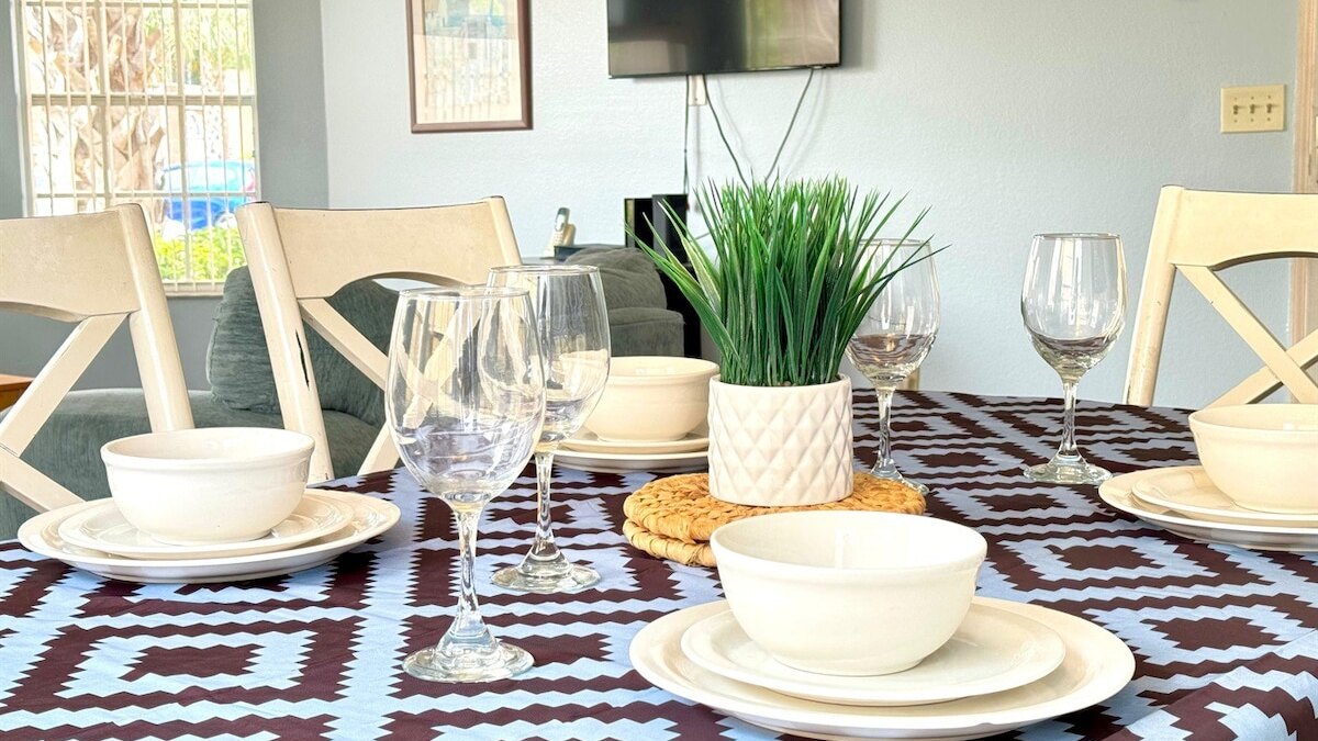 2492 Your home away from Home! - Image 8