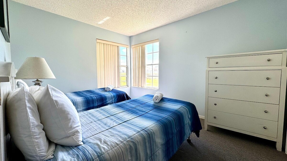 2492 Your home away from Home! - Image 16