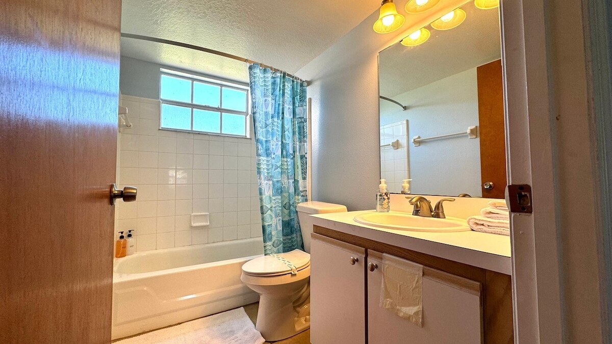 2492 Your home away from Home! - Image 22