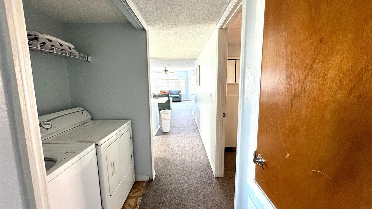 2492 Your home away from Home! - Image 25