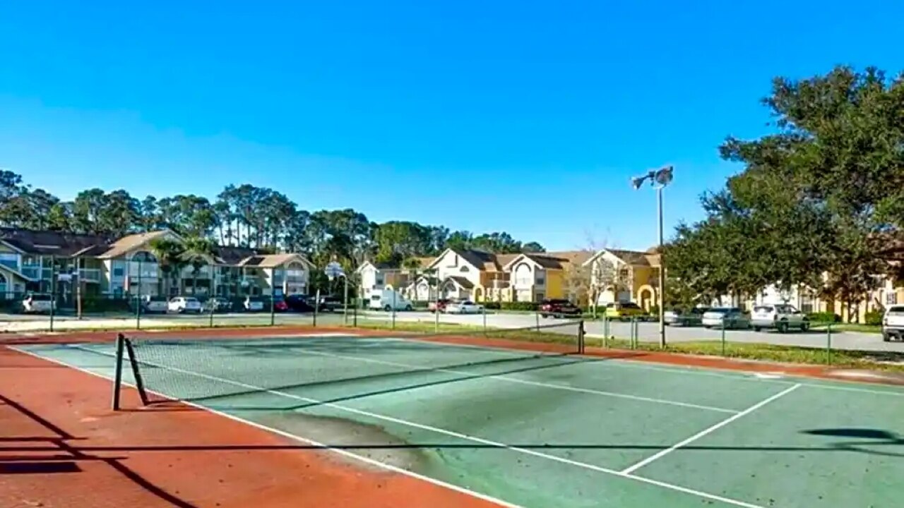 2492 Your home away from Home! - Image 35