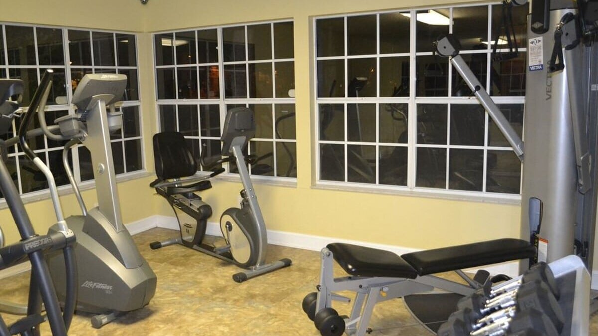 2492 Your home away from Home! - Image 37