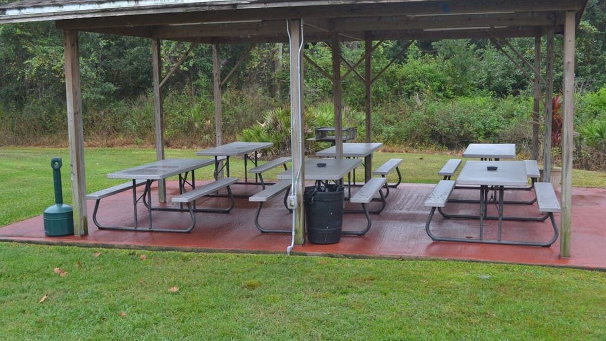 2492 Your home away from Home! - Image 39