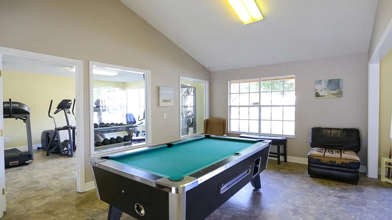 2492 Your home away from Home! - Image 43