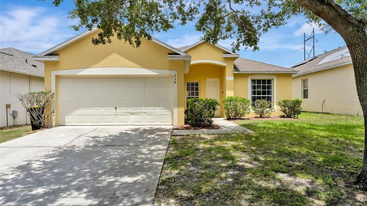 258-Sunset Themed Retreat - Sleeps 10 - Image 1