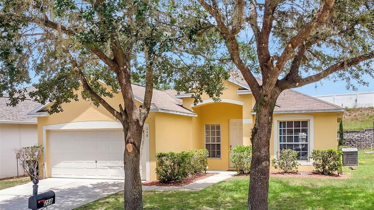 258-Sunset Themed Retreat - Sleeps 10 - Image 2