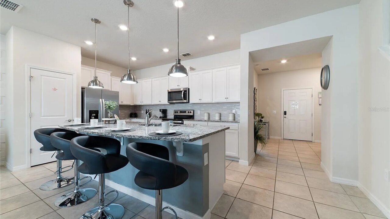 260 Luxury and Comfort 5 BD townhome at Resort - Image 2