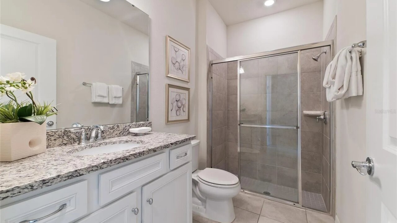 260 Luxury and Comfort 5 BD townhome at Resort - Image 15