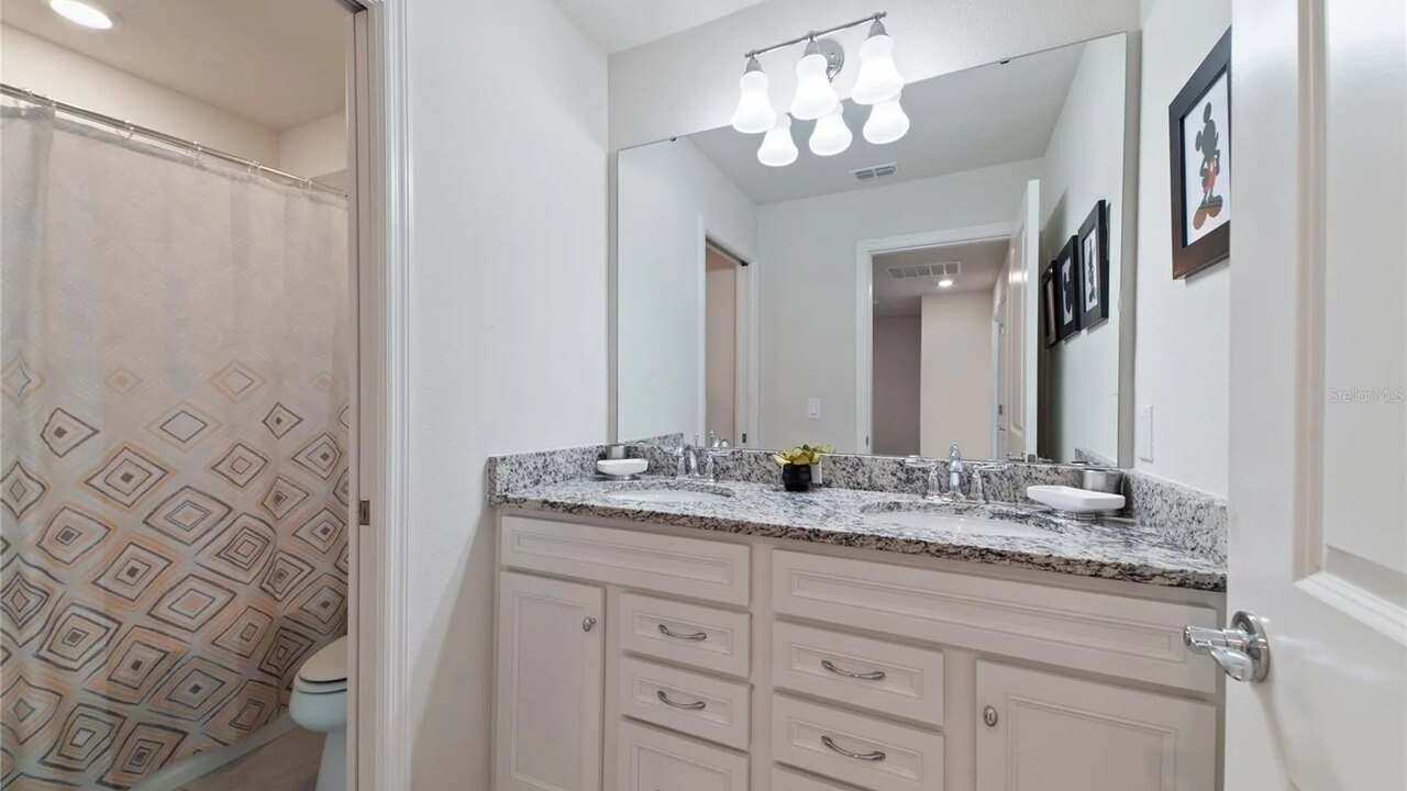 260 Luxury and Comfort 5 BD townhome at Resort - Image 16