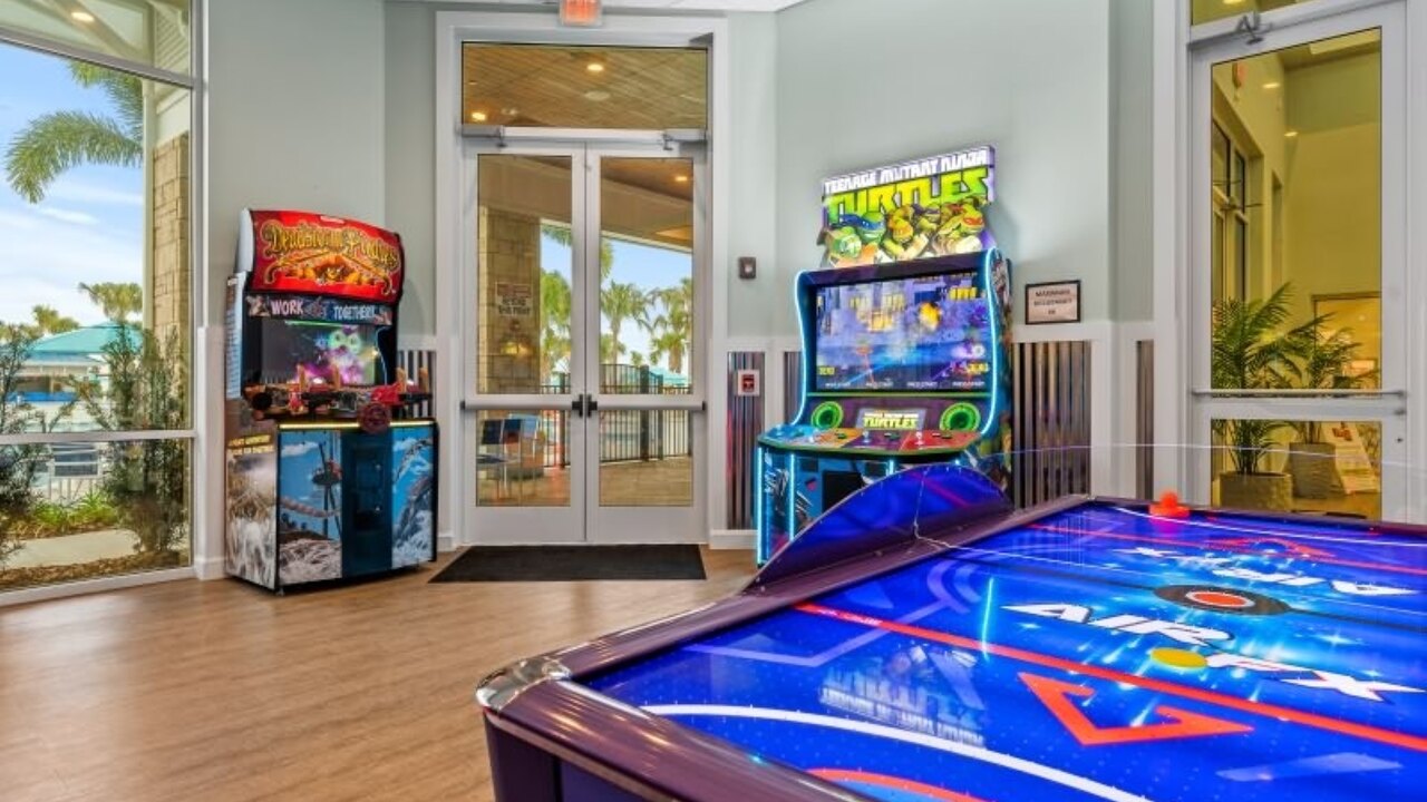 260 Luxury and Comfort 5 BD townhome at Resort - Image 33