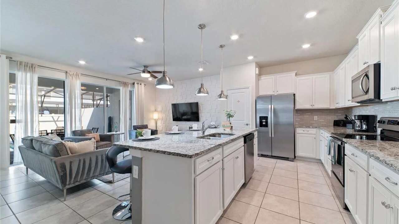 260 Luxury and Comfort 5 BD townhome at Resort - Image 52