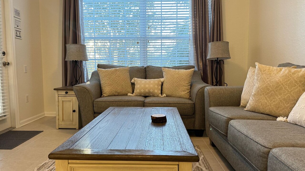 2778 Windsor Hills 3 Bed Condo- All Included - Image 5