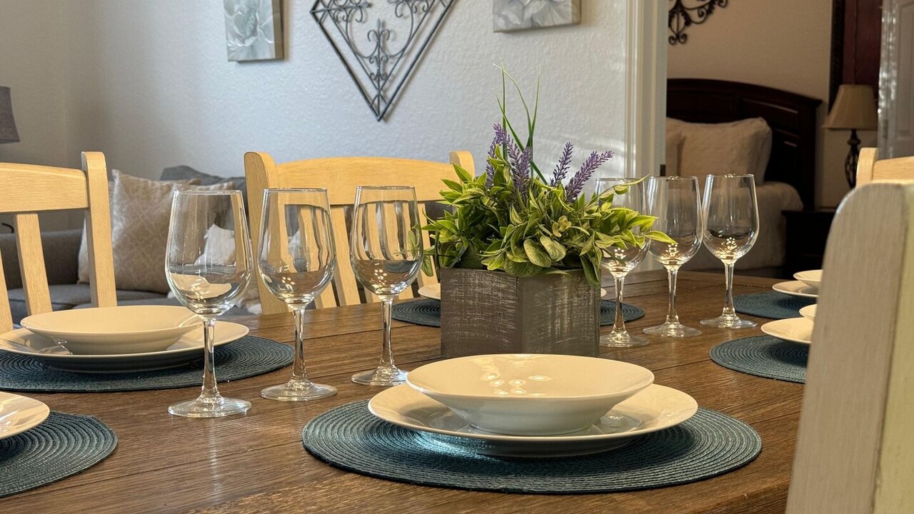 2778 Windsor Hills 3 Bed Condo- All Included - Image 14