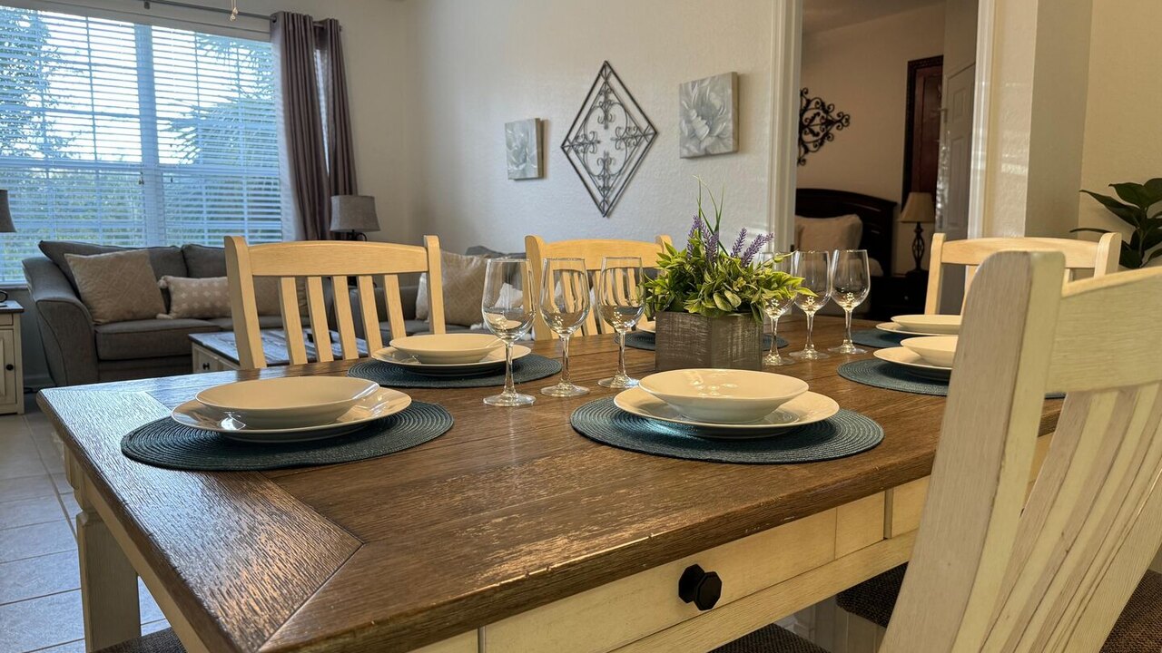 2778 Windsor Hills 3 Bed Condo- All Included - Image 16