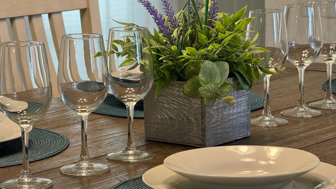 2778 Windsor Hills 3 Bed Condo- All Included - Image 15