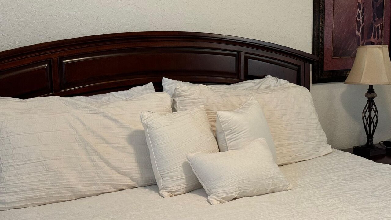 2778 Windsor Hills 3 Bed Condo- All Included - Image 26