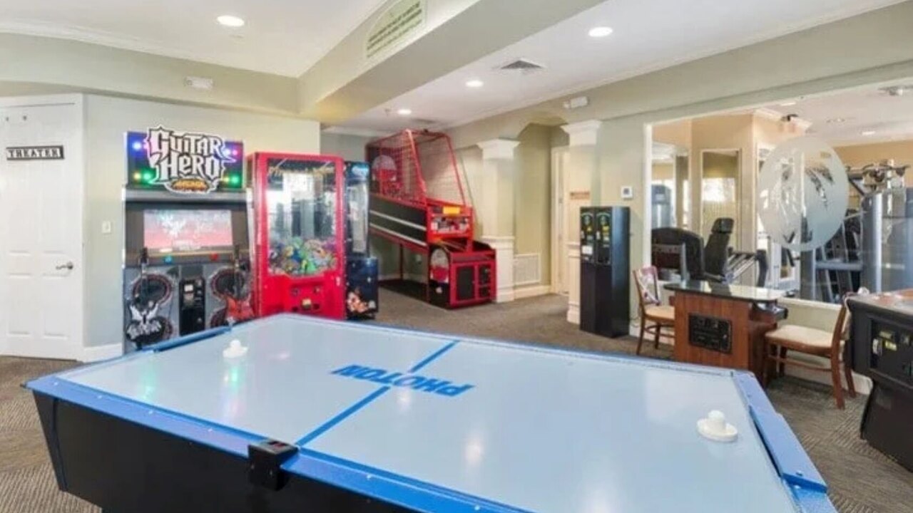 2778 Windsor Hills 3 Bed Condo- All Included - Image 63