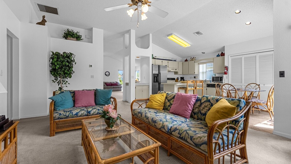 2974 Family-Friendly 3-Bedroom Pool Home - Image 3