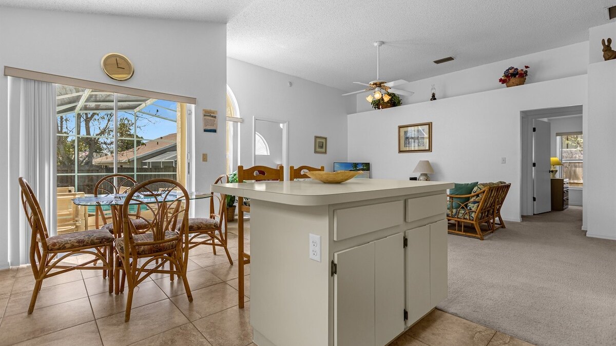 2974 Family-Friendly 3-Bedroom Pool Home - Image 8