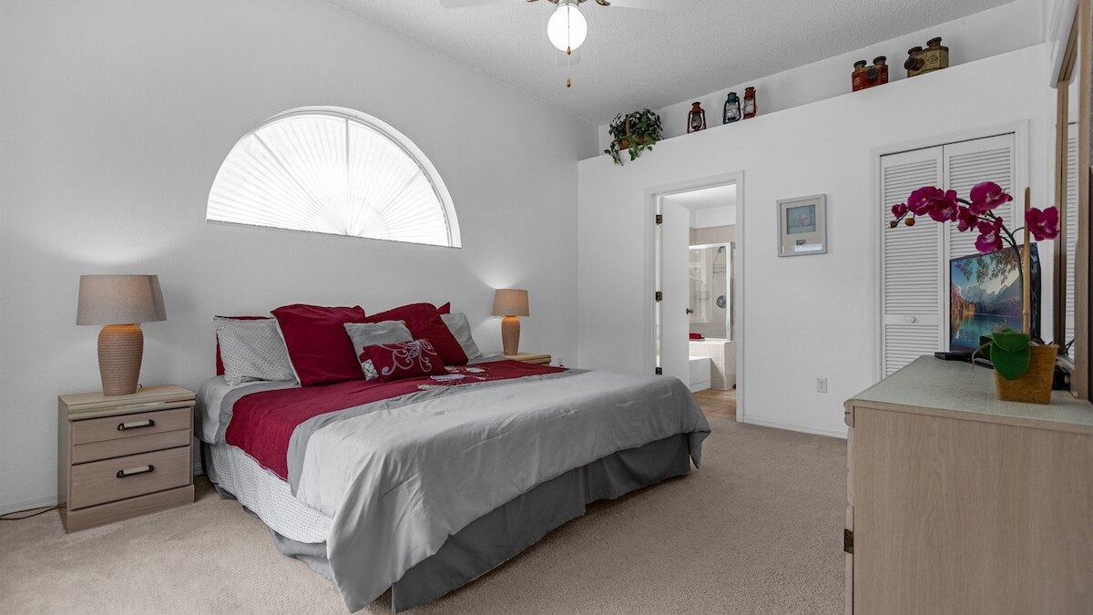 2974 Family-Friendly 3-Bedroom Pool Home - Image 15