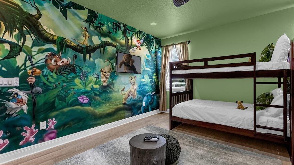 310-Modern Luxury w/ 12 Ensuite BDs Pool&Spa Theater - Image 7