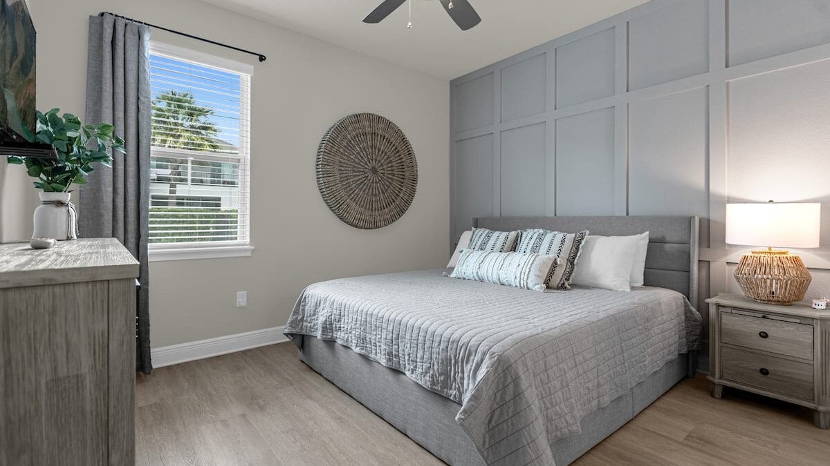 310-Modern Luxury w/ 12 Ensuite BDs Pool&Spa Theater - Image 11