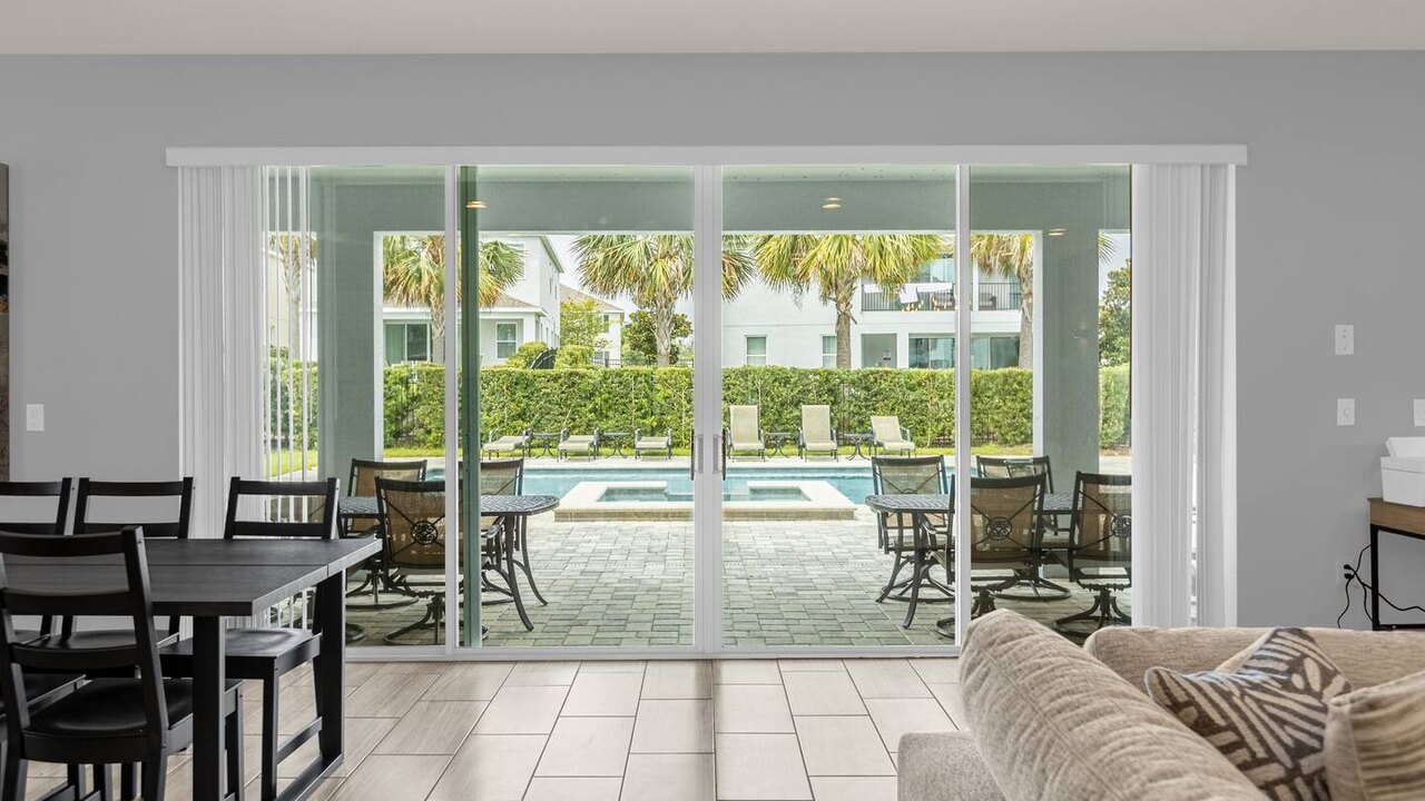 310-Modern Luxury w/ 12 Ensuite BDs Pool&Spa Theater - Image 14