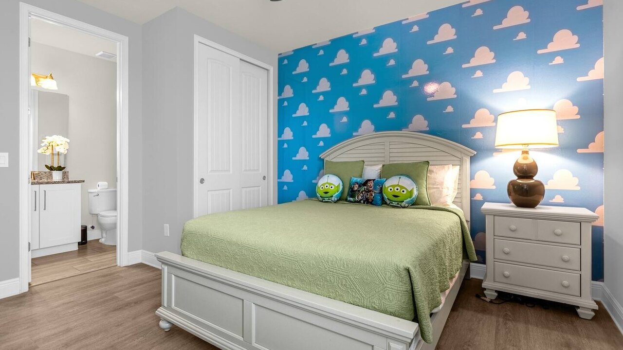 310-Modern Luxury w/ 12 Ensuite BDs Pool&Spa Theater - Image 21