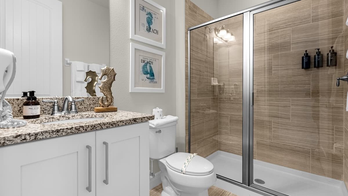 310-Modern Luxury w/ 12 Ensuite BDs Pool&Spa Theater - Image 29