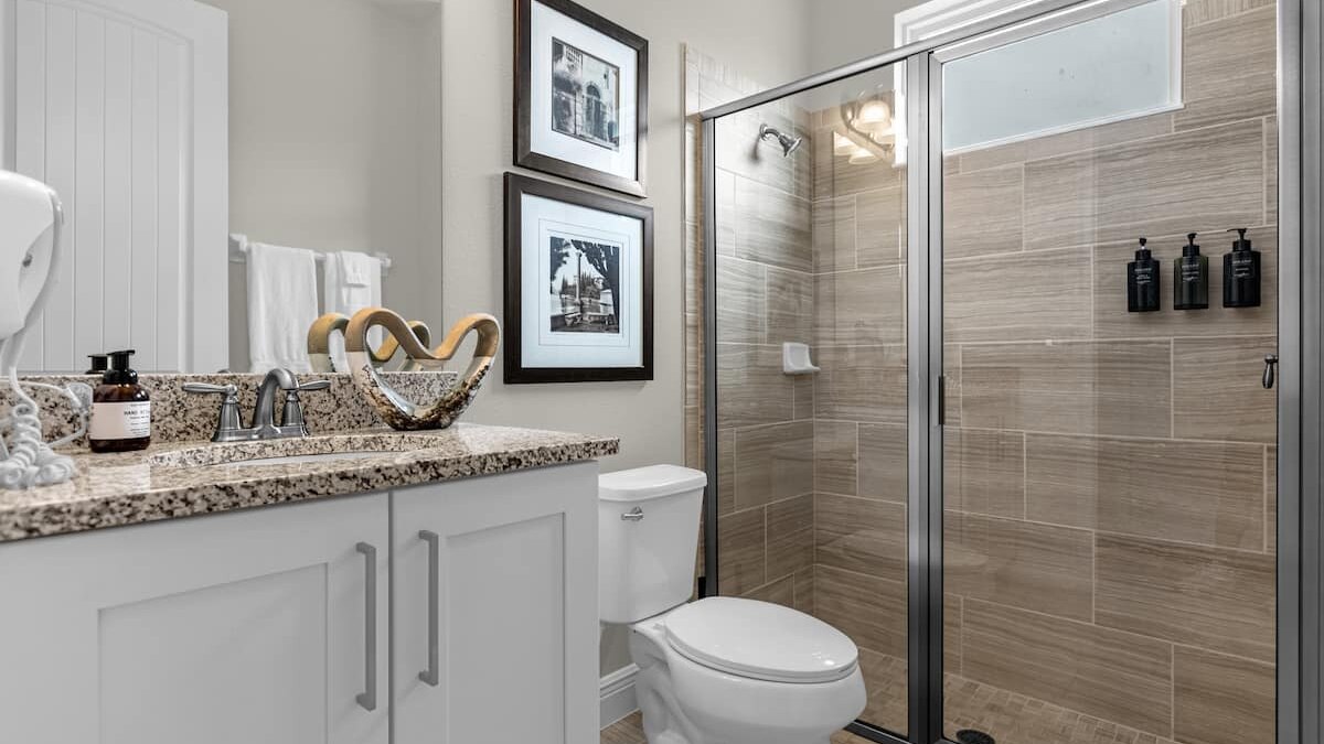 310-Modern Luxury w/ 12 Ensuite BDs Pool&Spa Theater - Image 30