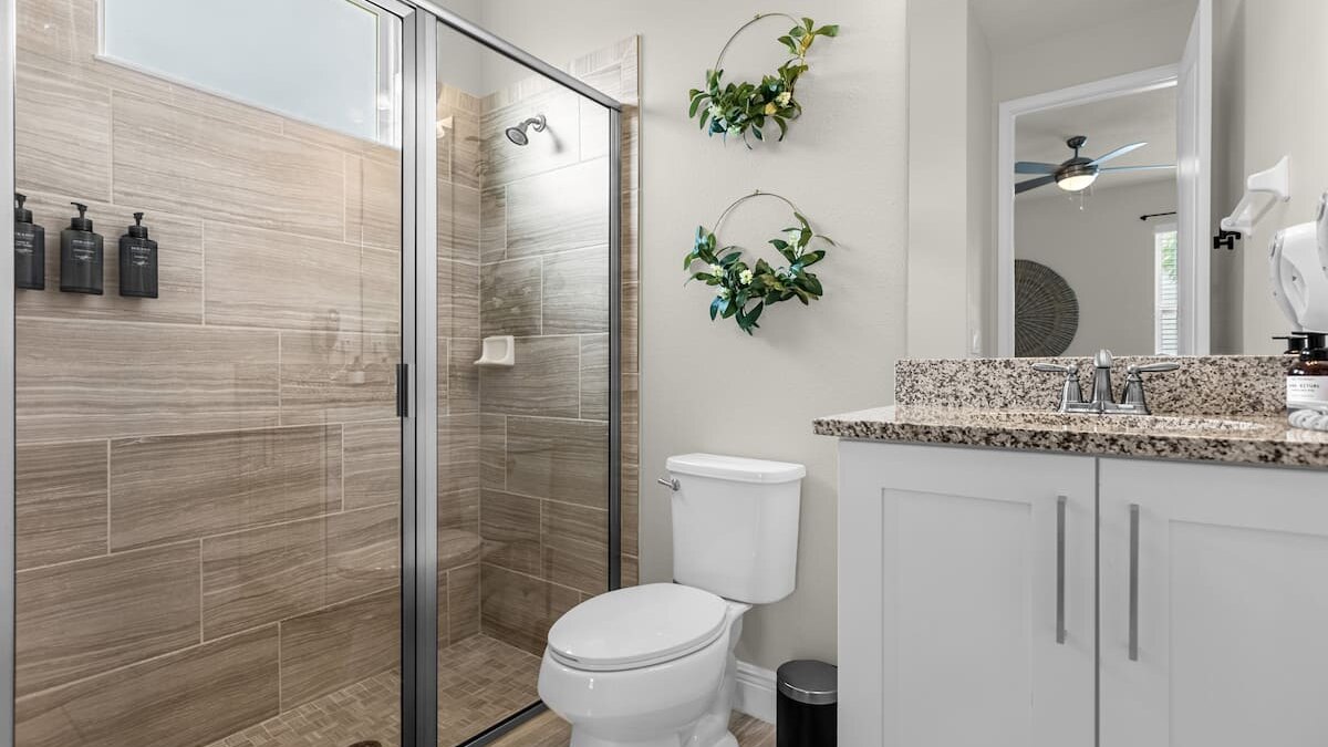 310-Modern Luxury w/ 12 Ensuite BDs Pool&Spa Theater - Image 42