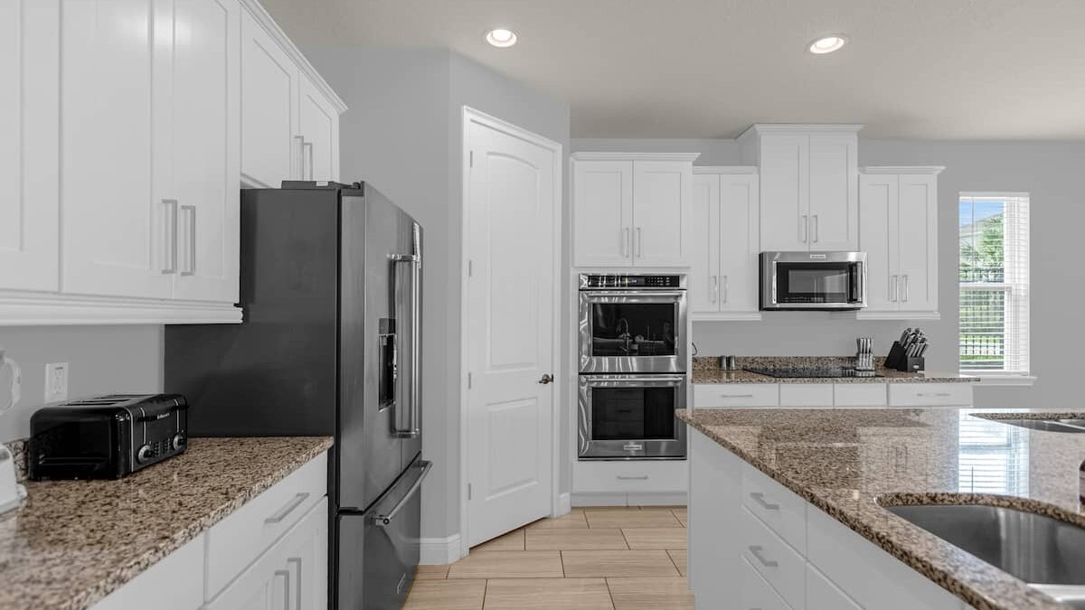 310-Modern Luxury w/ 12 Ensuite BDs Pool&Spa Theater - Image 49