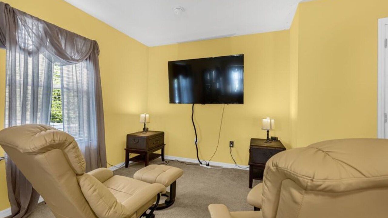 325 Beachfeel Home/Pool/Game Room By Disney - Image 17