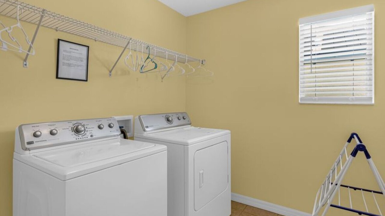 325 Beachfeel Home/Pool/Game Room By Disney - Image 27