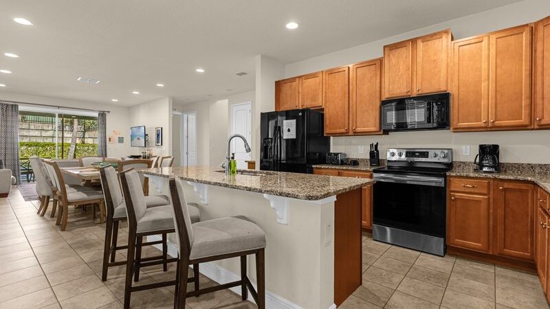 350 Villa - 8BD - Private Pool - Game room - Image 6