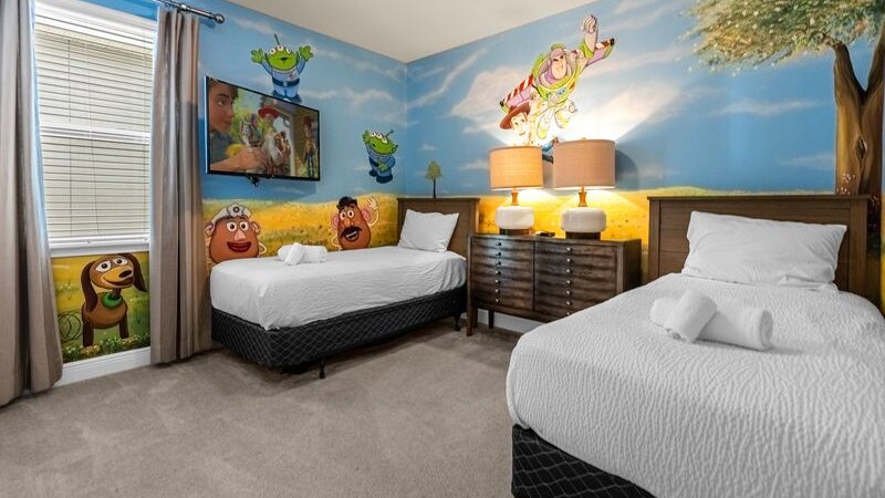 350 Villa - 8BD - Private Pool - Game room - Image 15