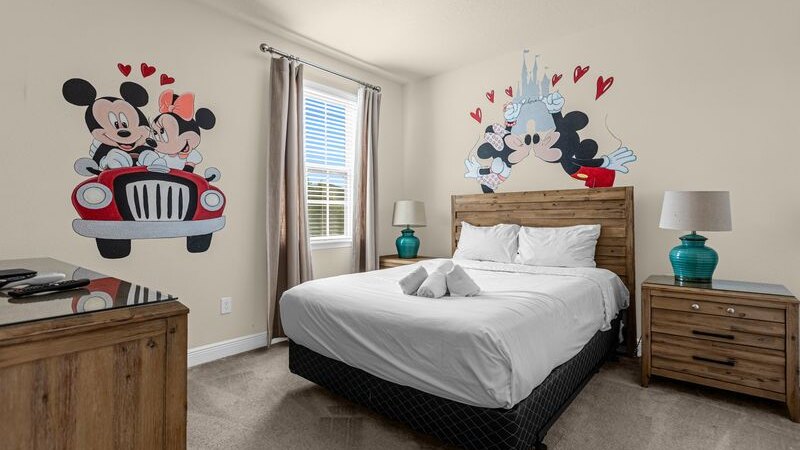 350 Villa - 8BD - Private Pool - Game room - Image 13