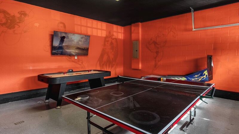 350 Villa - 8BD - Private Pool - Game room - Image 31
