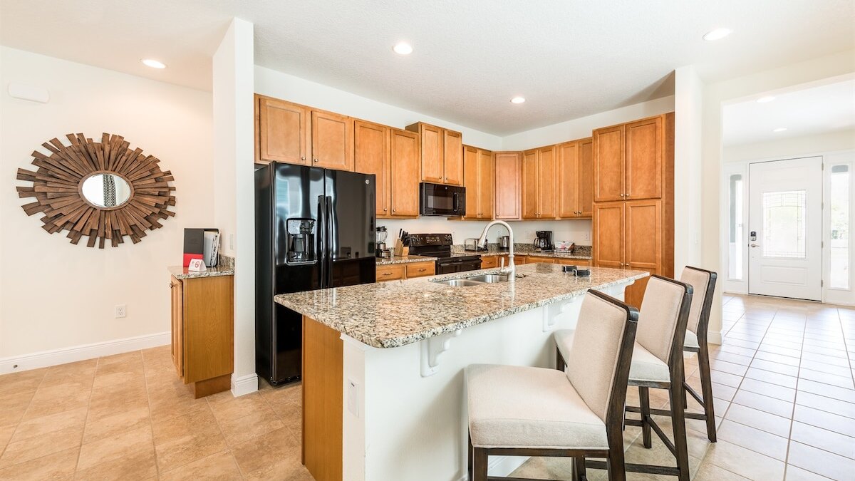 350-360 Huge Villas - near Disney - 15 BDs - Image 14