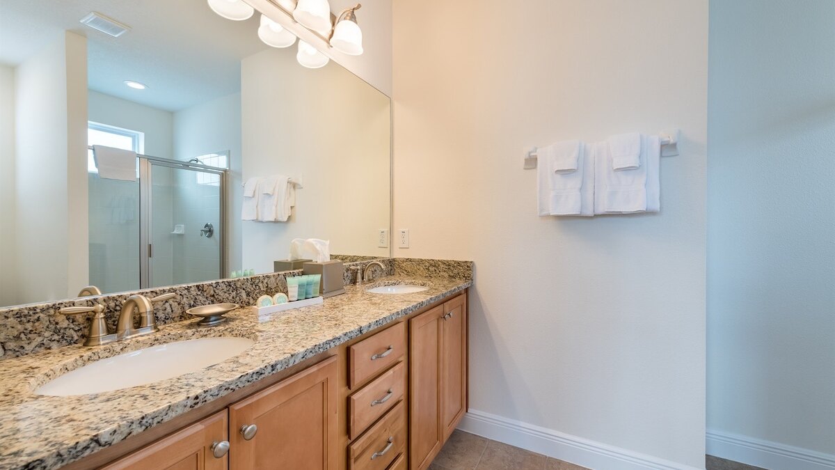 350-360 Huge Villas - near Disney - 15 BDs - Image 46